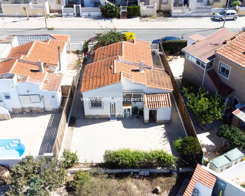 Resale - Detached - Urb. La Marina