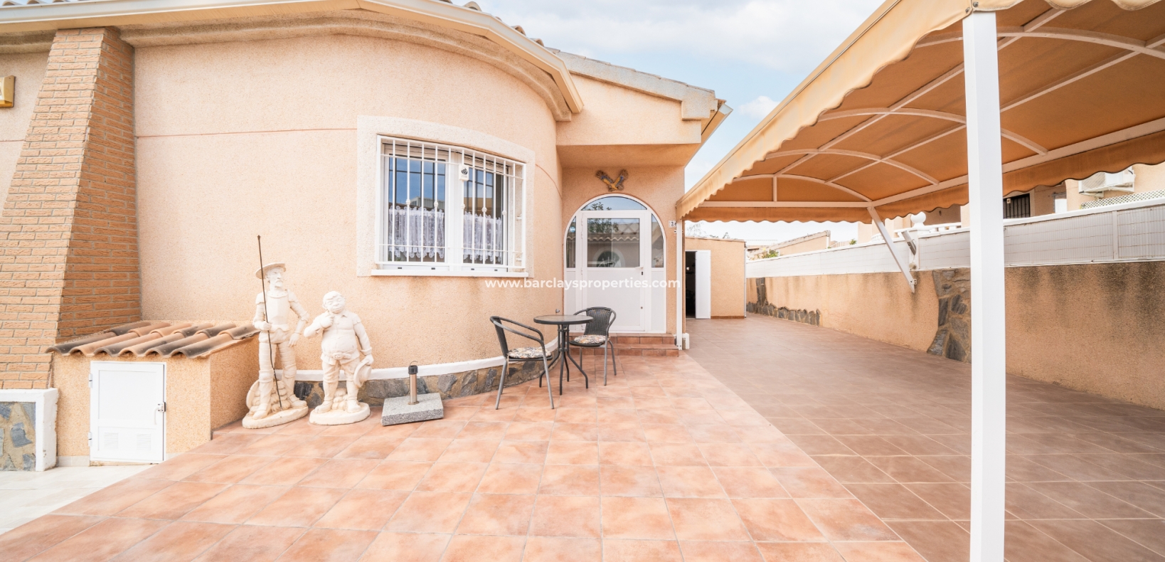 Resale - Detached - Urb. La Marina