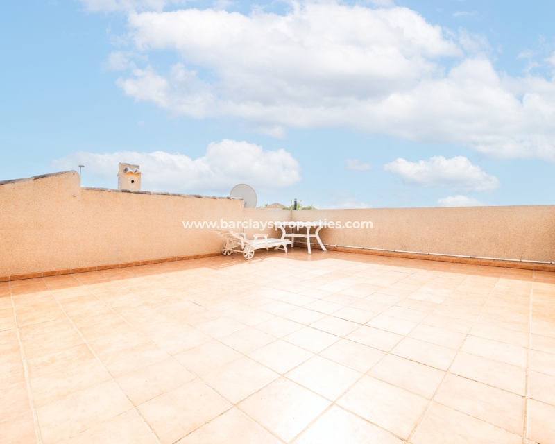 Resale - Detached - Urb. La Marina