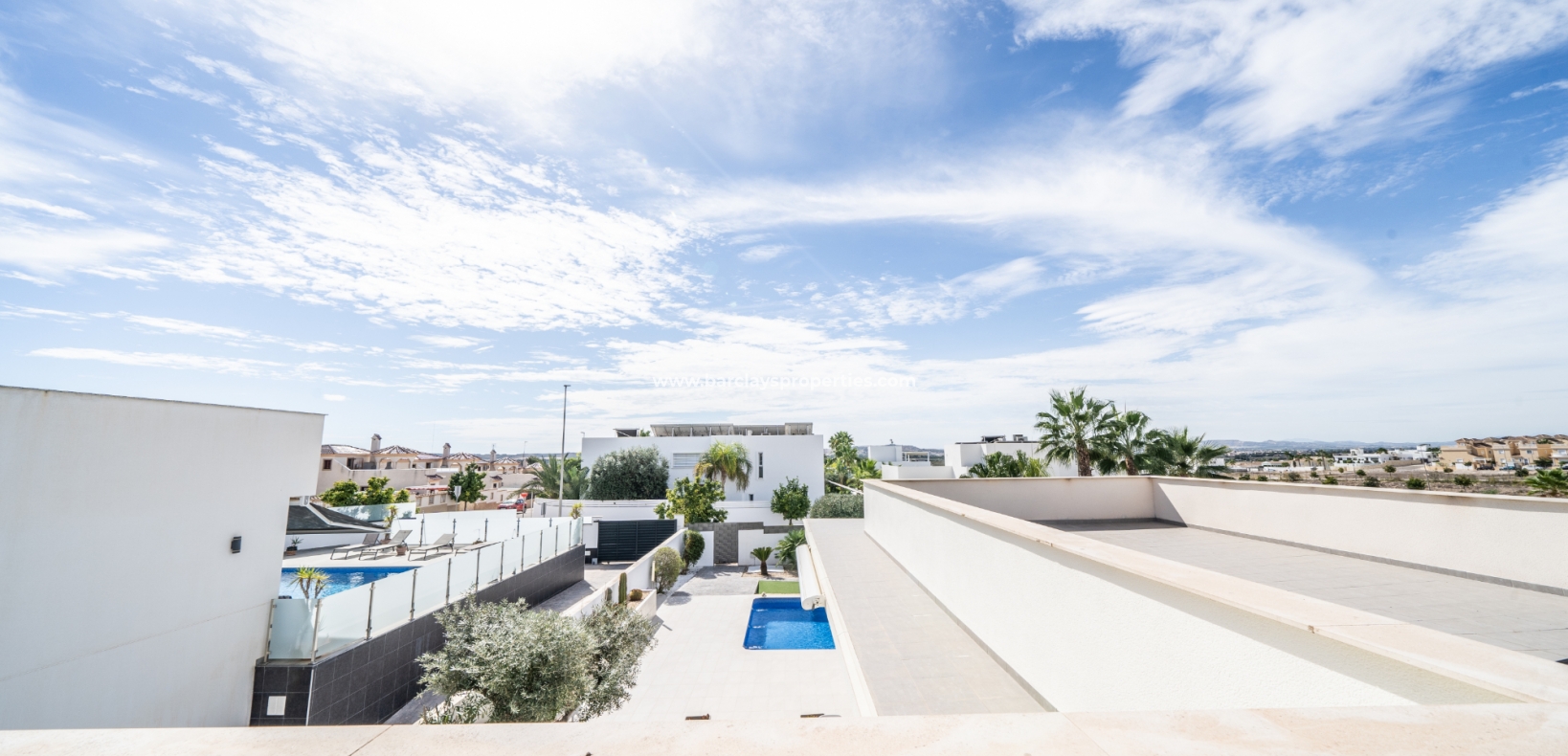 Resale - Detached - Urb. La Marina