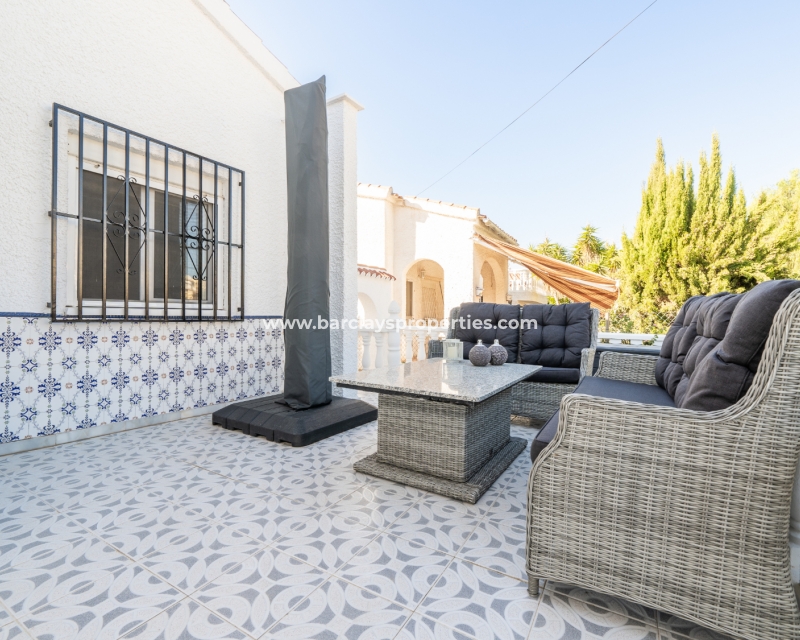 Resale - Detached - Urb. La Marina