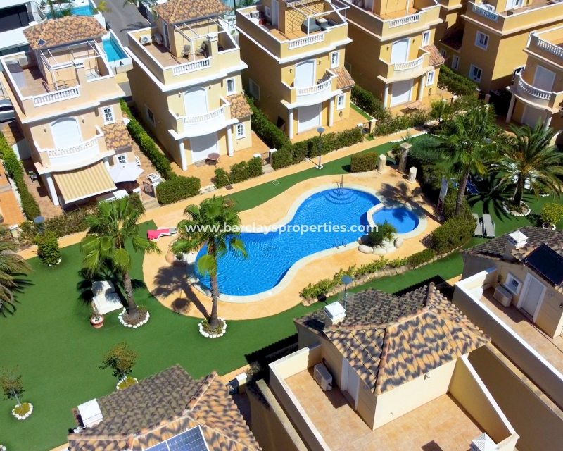 Resale - Detached - Urb. La Marina