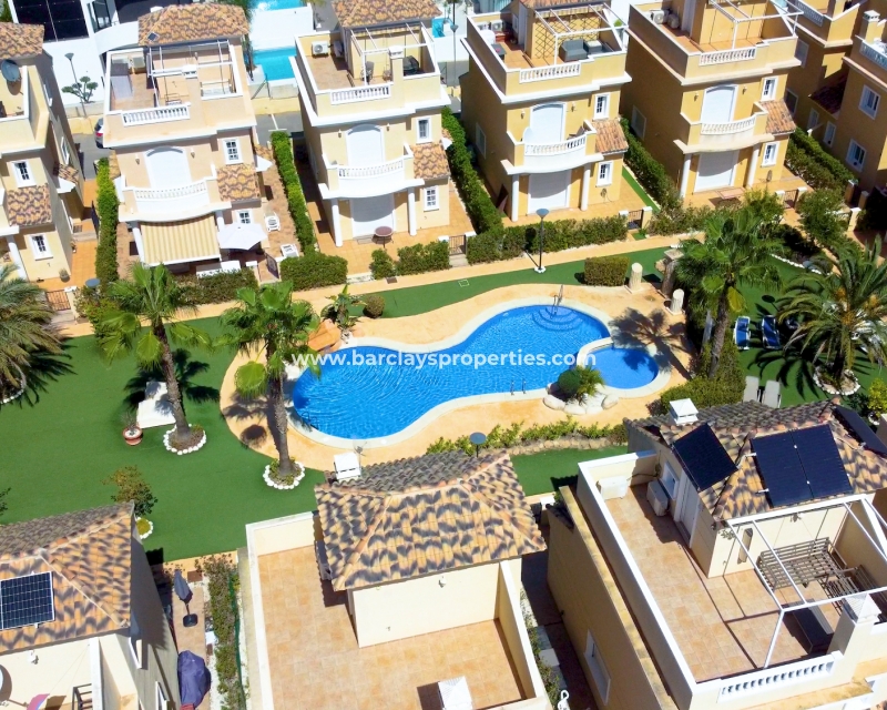 Resale - Detached - Urb. La Marina