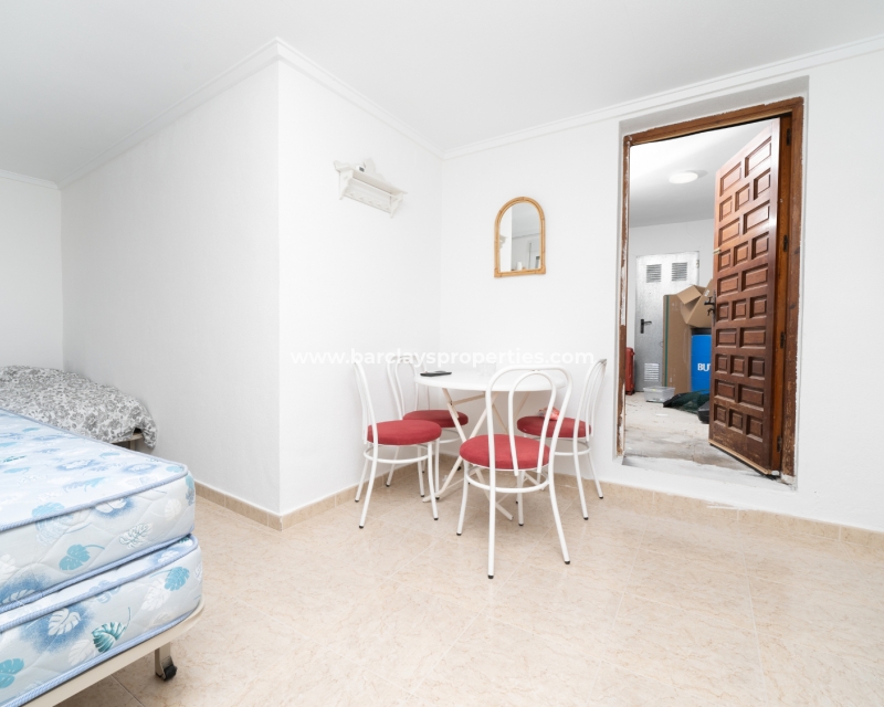 Resale - Detached - Urb. La Marina