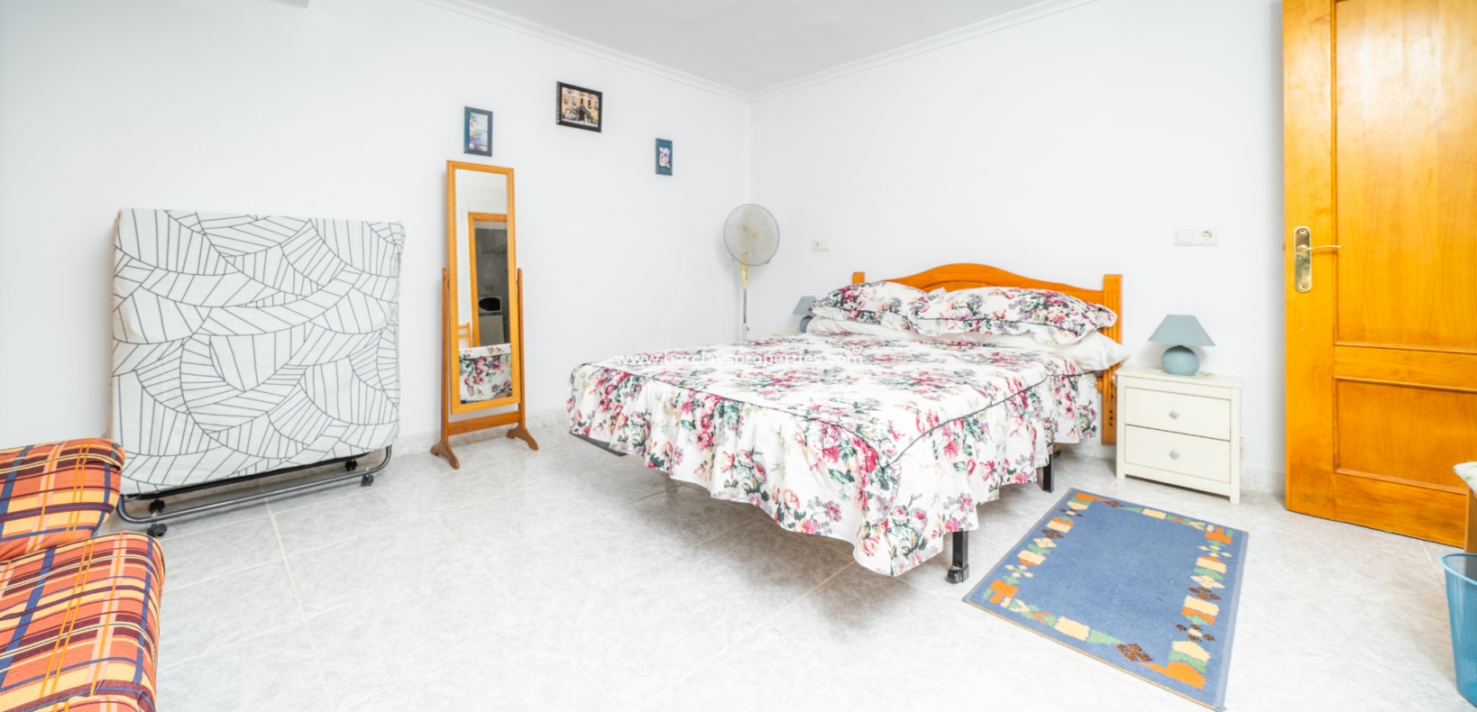 Resale - Detached - Urb. La Marina