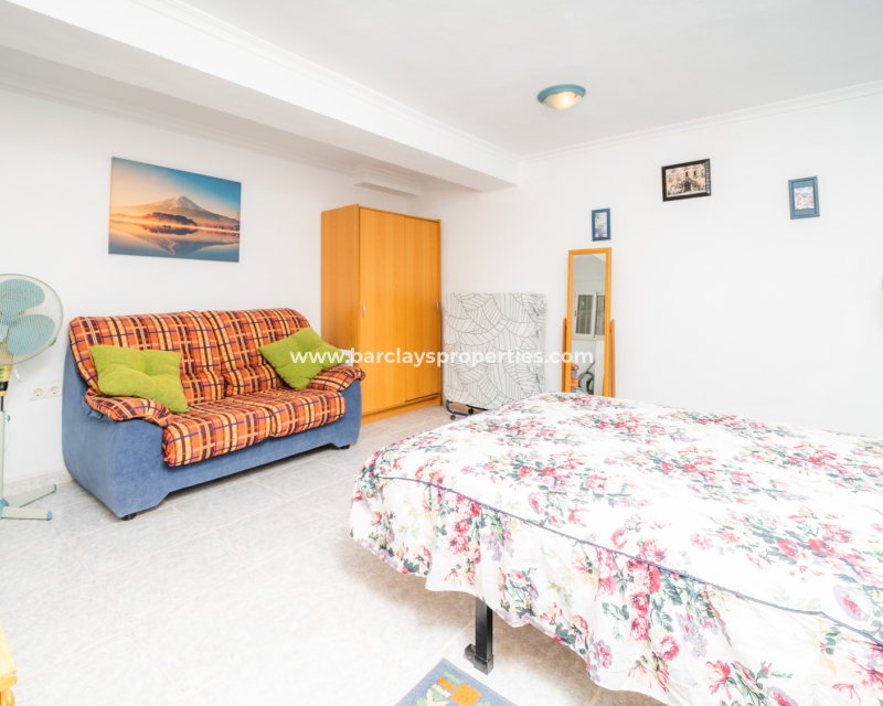 Resale - Detached - Urb. La Marina