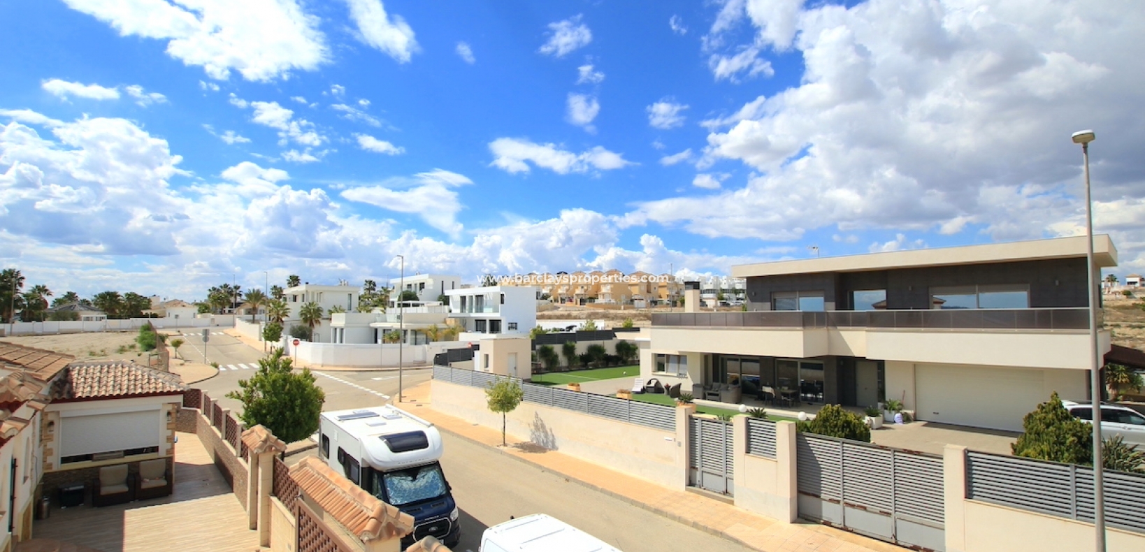 Resale - Detached - Urb. La Marina