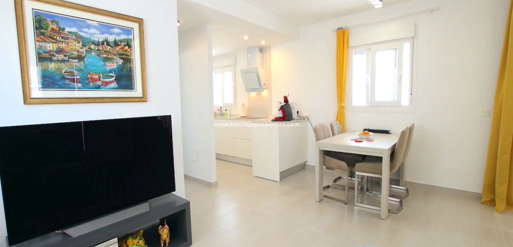 Resale - Detached - Urb. La Marina