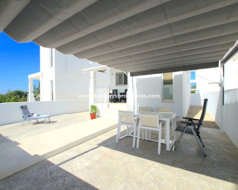 Resale - Detached - Urb. La Marina