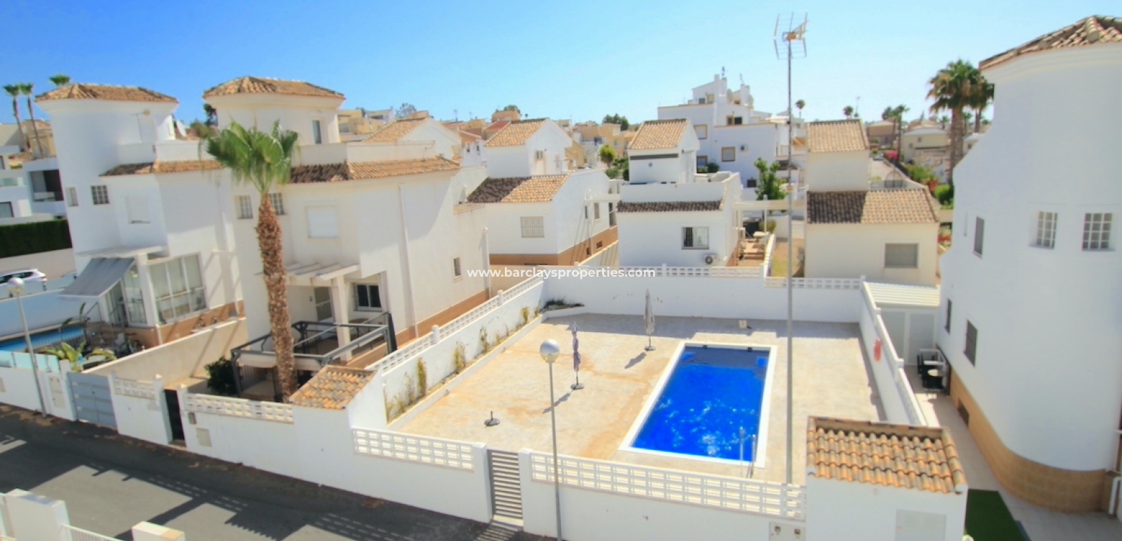 Resale - Detached - Urb. La Marina