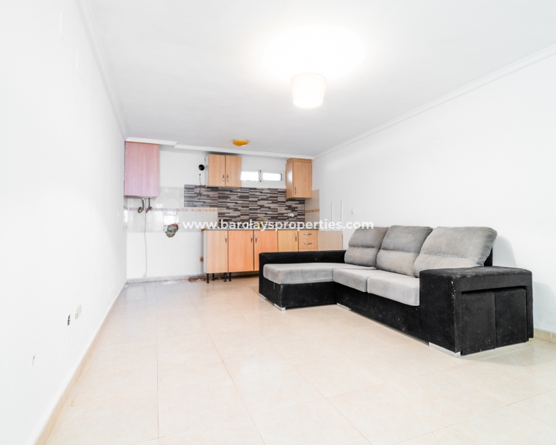 Resale - Detached - Urb. La Marina