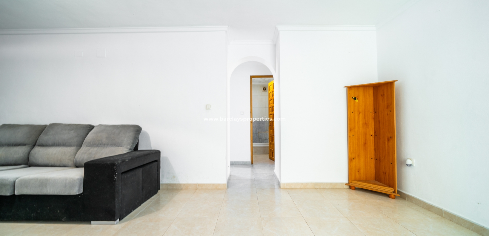 Resale - Detached - Urb. La Marina