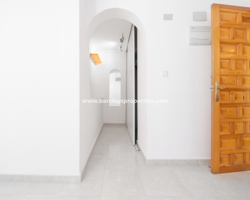 Resale - Detached - Urb. La Marina