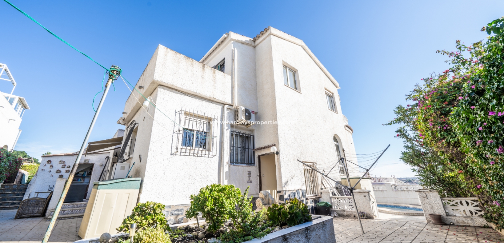 Resale - Detached - Urb. La Marina