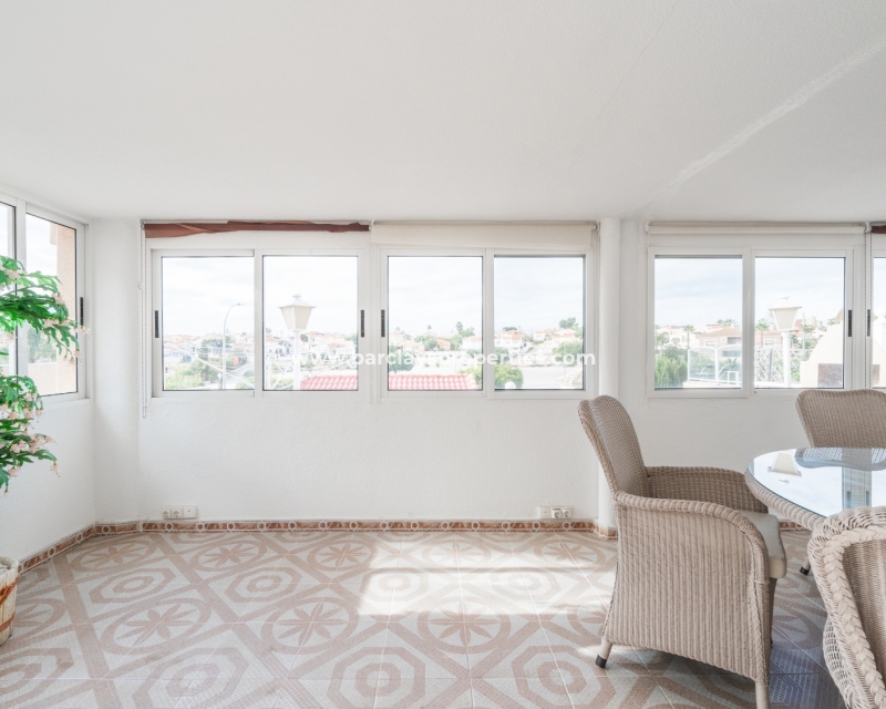 Resale - Detached - Urb. La Marina