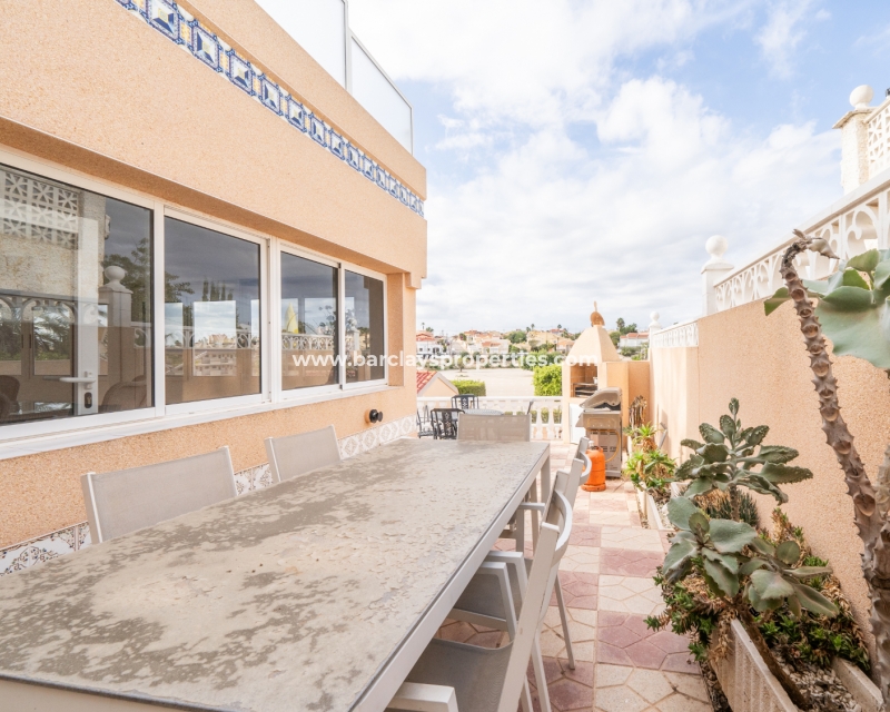 Resale - Detached - Urb. La Marina