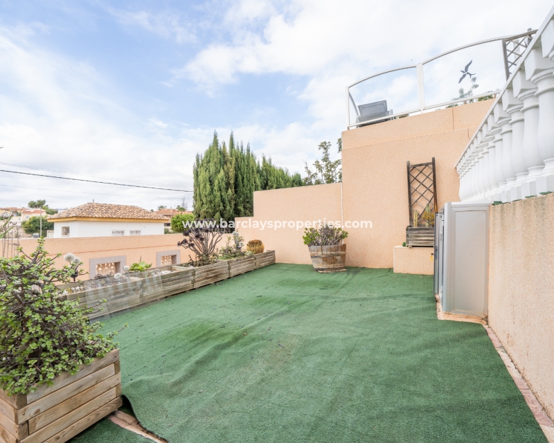 Resale - Detached - Urb. La Marina