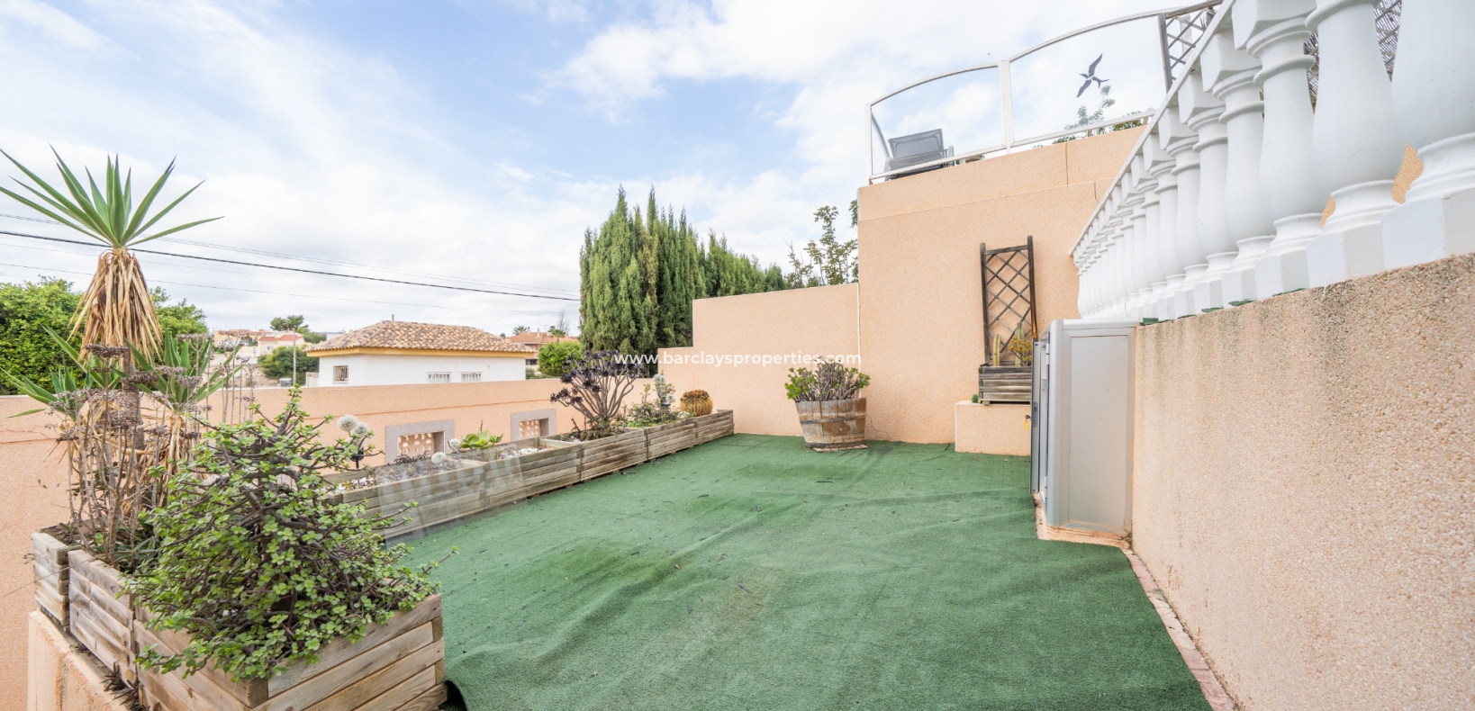 Resale - Detached - Urb. La Marina