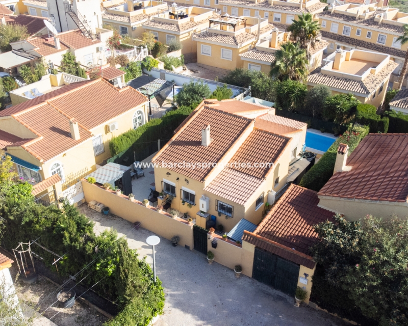 Resale - Detached - Urb. La Marina