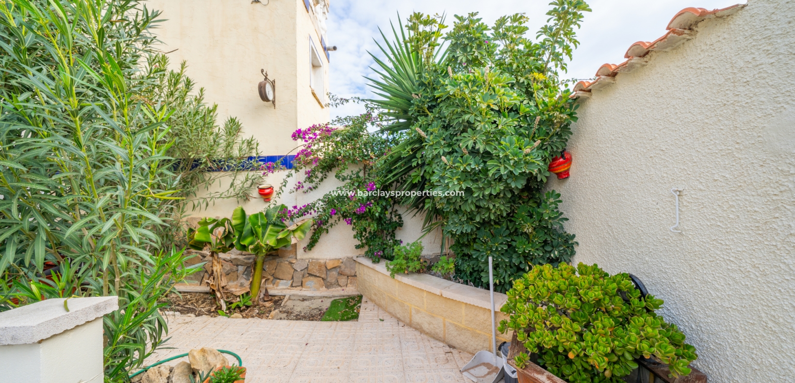 Resale - Detached - Urb. La Marina