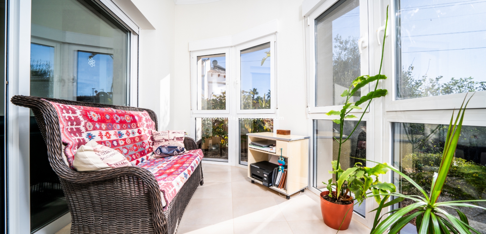 Resale - Detached - Urb. La Marina