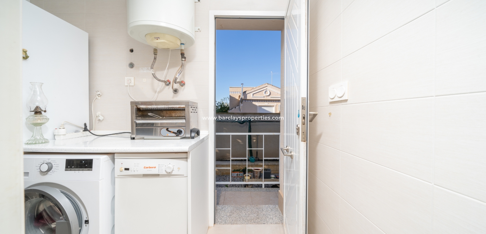 Resale - Detached - Urb. La Marina