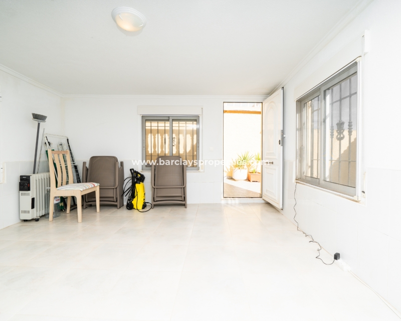 Resale - Detached - Urb. La Marina