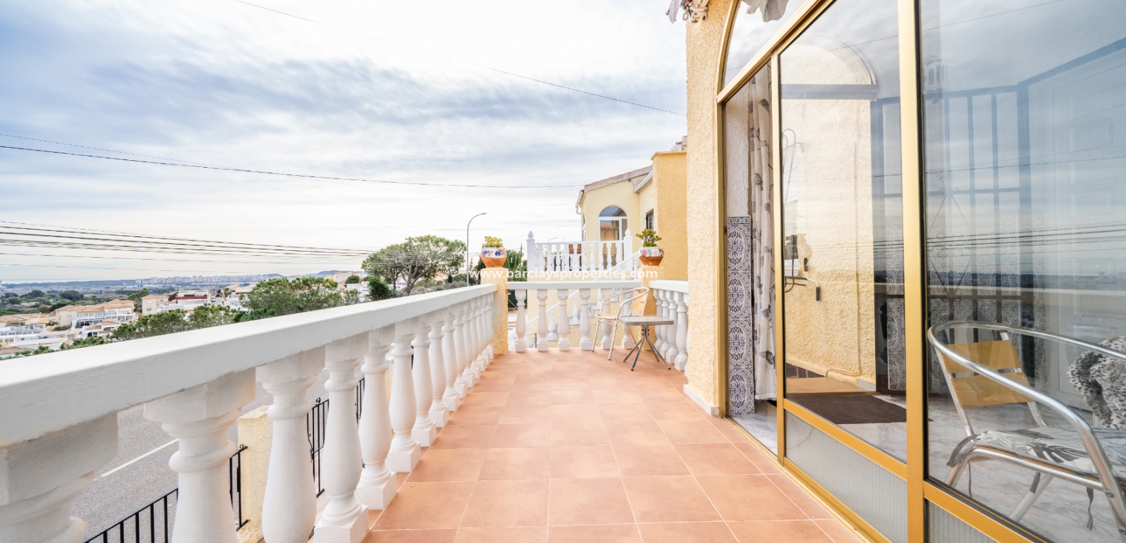 Resale - Detached - Urb. La Marina