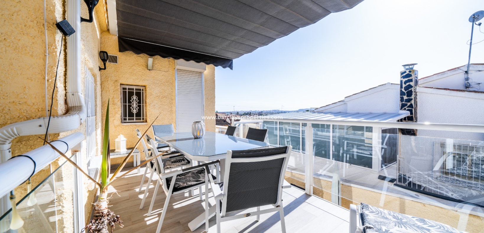 Resale - Detached - Urb. La Marina