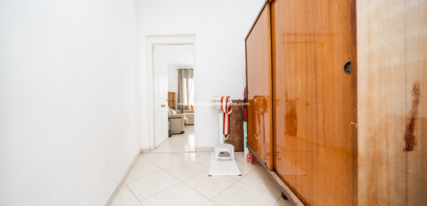 Resale - Detached - Urb. La Marina