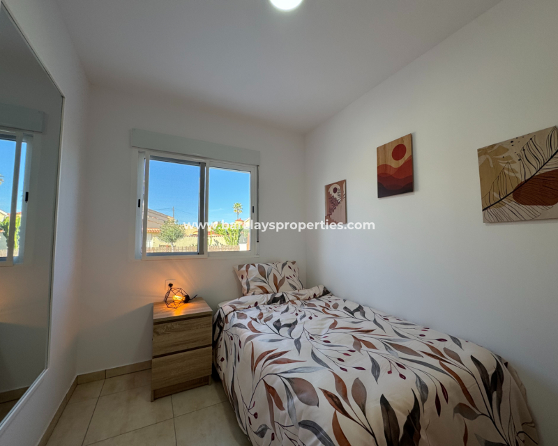 Resale - Detached - Urb. La Marina