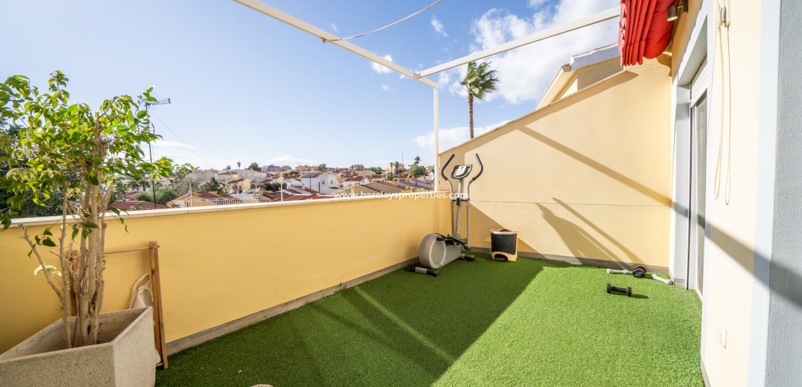 Resale - Detached - Urb. La Marina