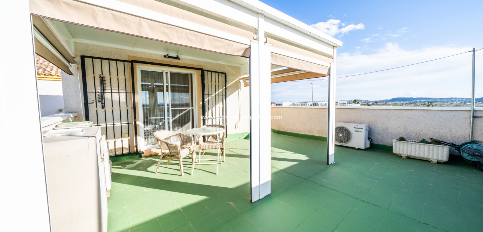 Resale - Detached - Urb. La Marina