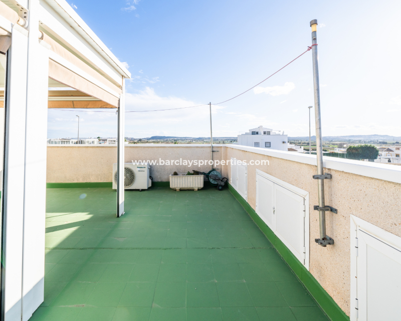 Resale - Detached - Urb. La Marina