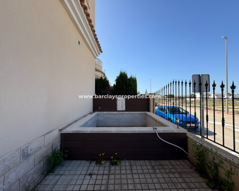 Resale - Detached - Urb. La Marina
