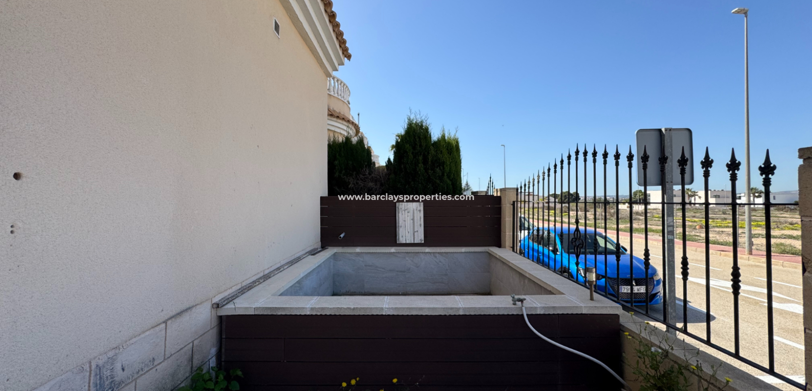 Resale - Detached - Urb. La Marina