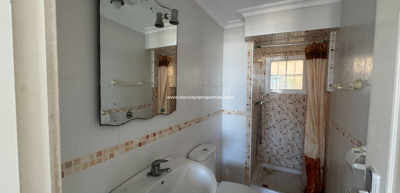 Resale - Detached - Urb. La Marina