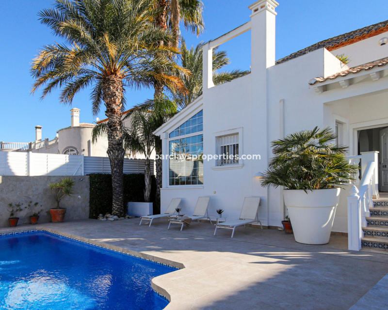 Resale - Detached - Urb. La Marina