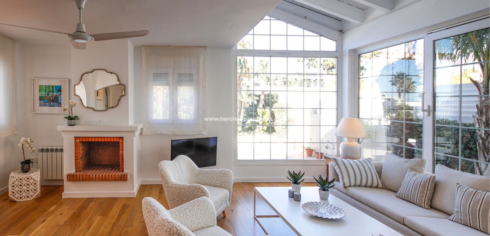 Resale - Detached - Urb. La Marina