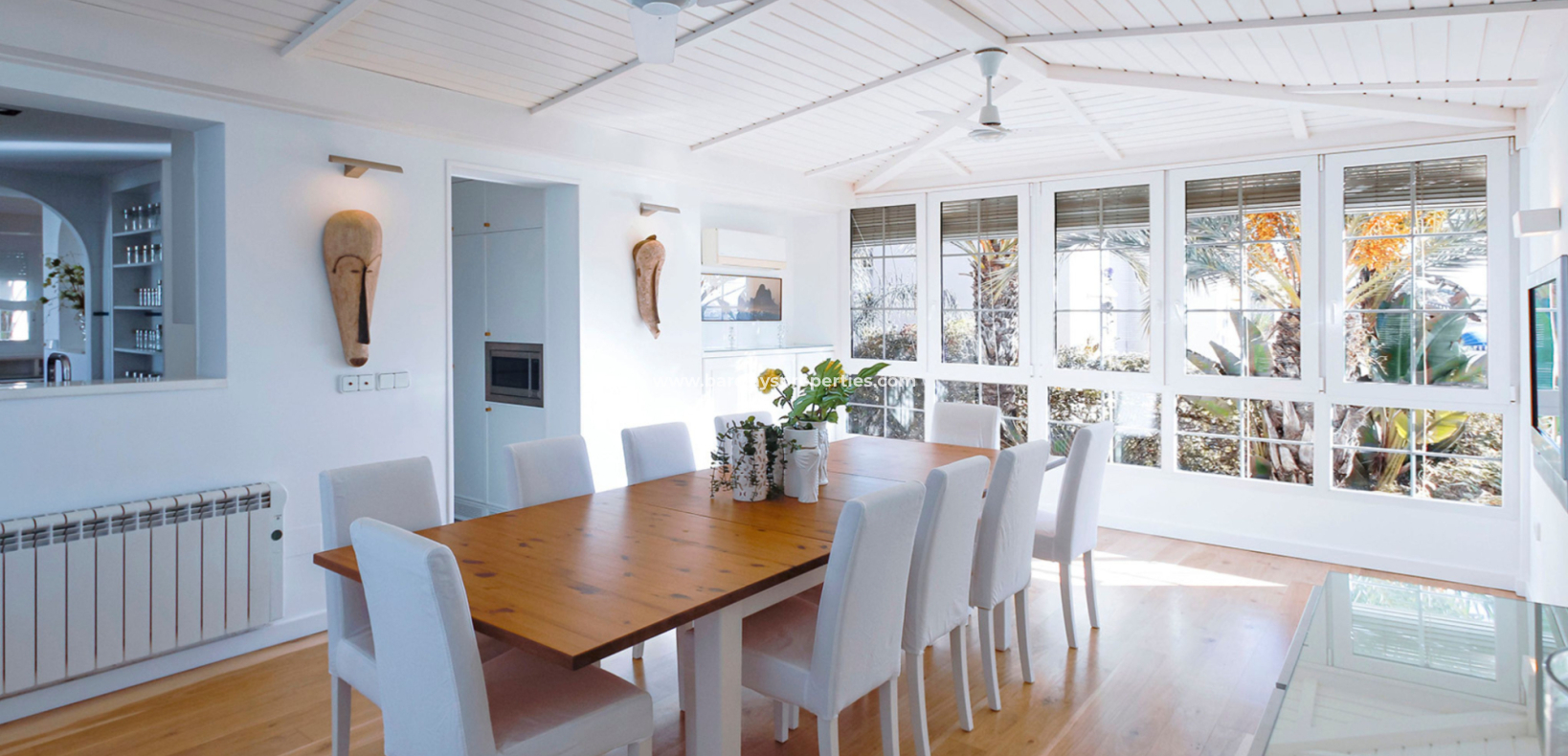 Resale - Detached - Urb. La Marina