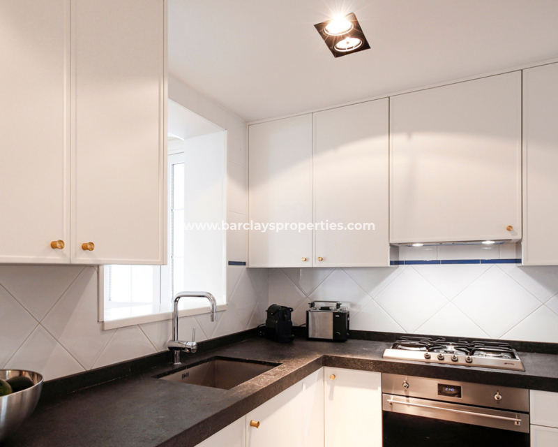 Resale - Detached - Urb. La Marina