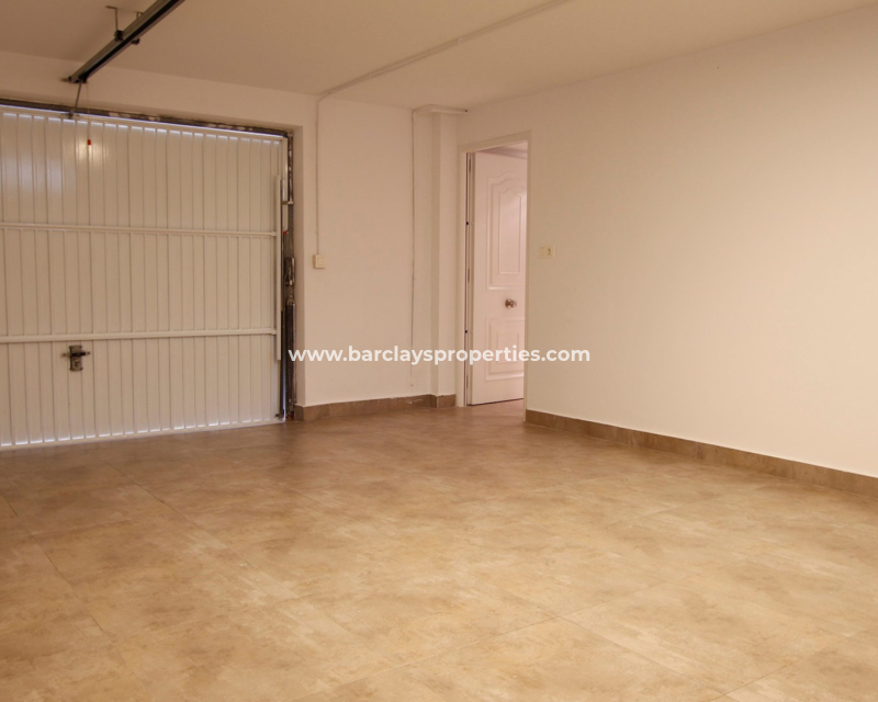Resale - Detached - Urb. La Marina