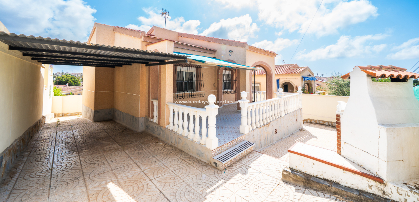 Resale - Detached - Urb. La Marina