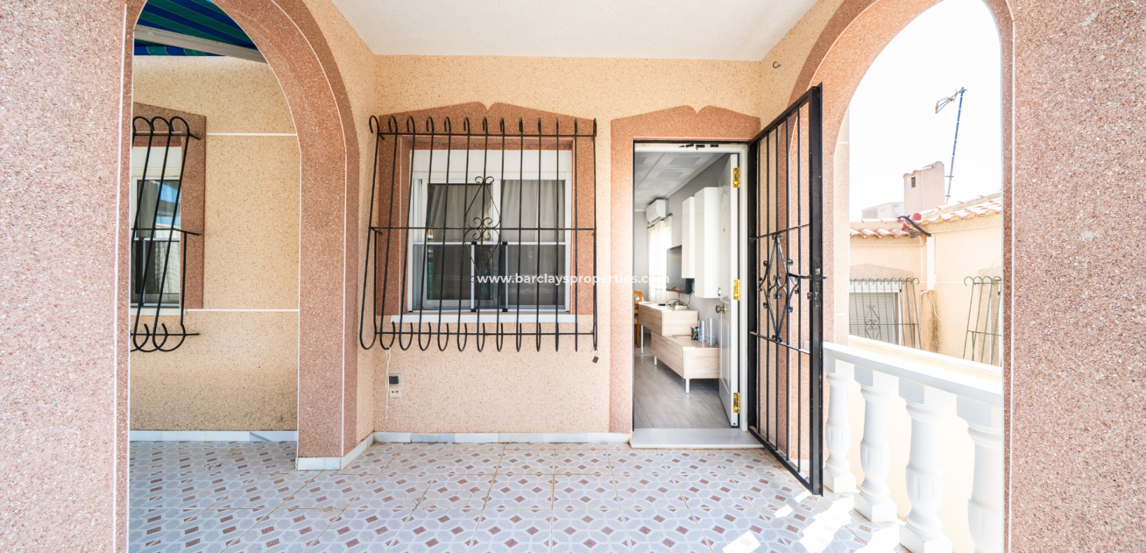 Resale - Detached - Urb. La Marina