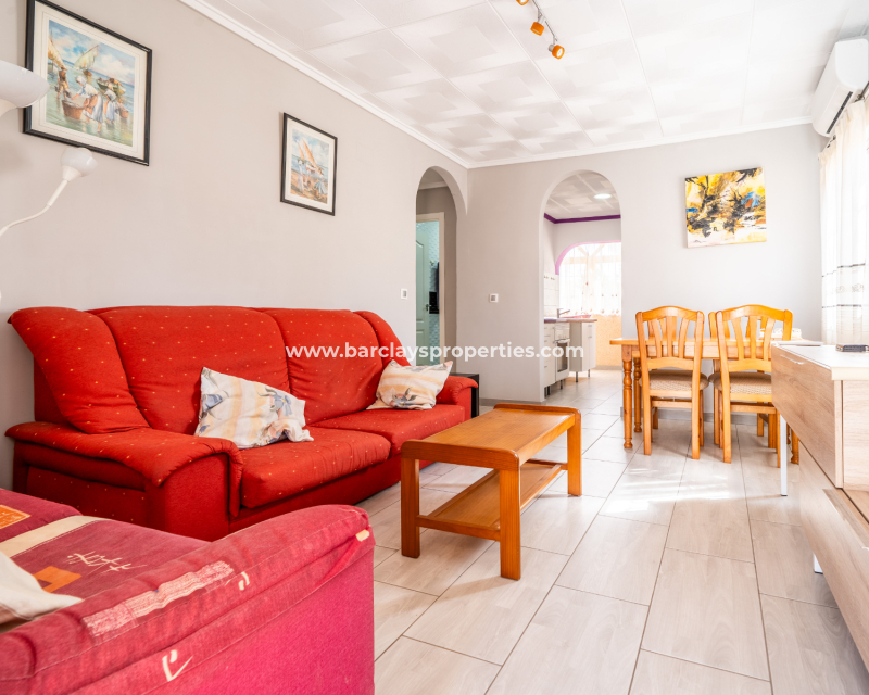 Resale - Detached - Urb. La Marina