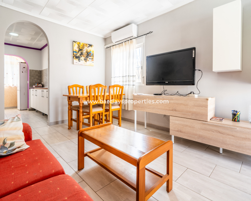 Resale - Detached - Urb. La Marina