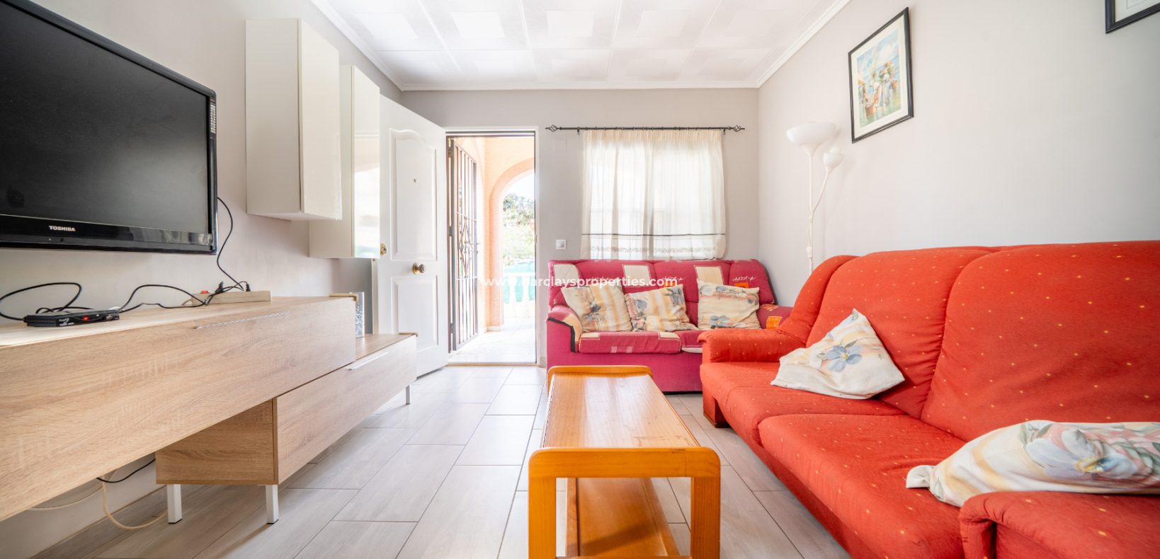 Resale - Detached - Urb. La Marina