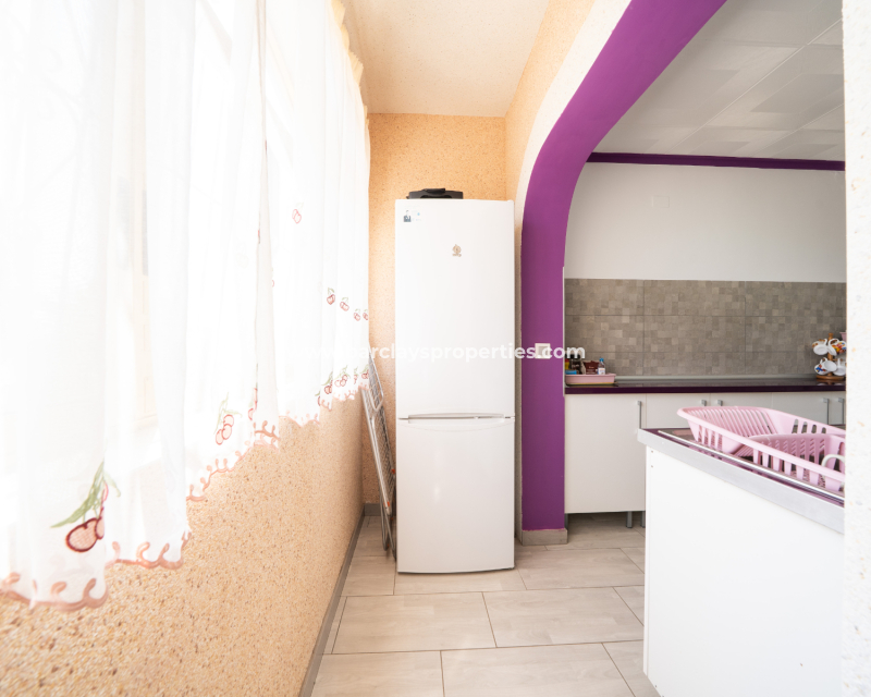 Resale - Detached - Urb. La Marina