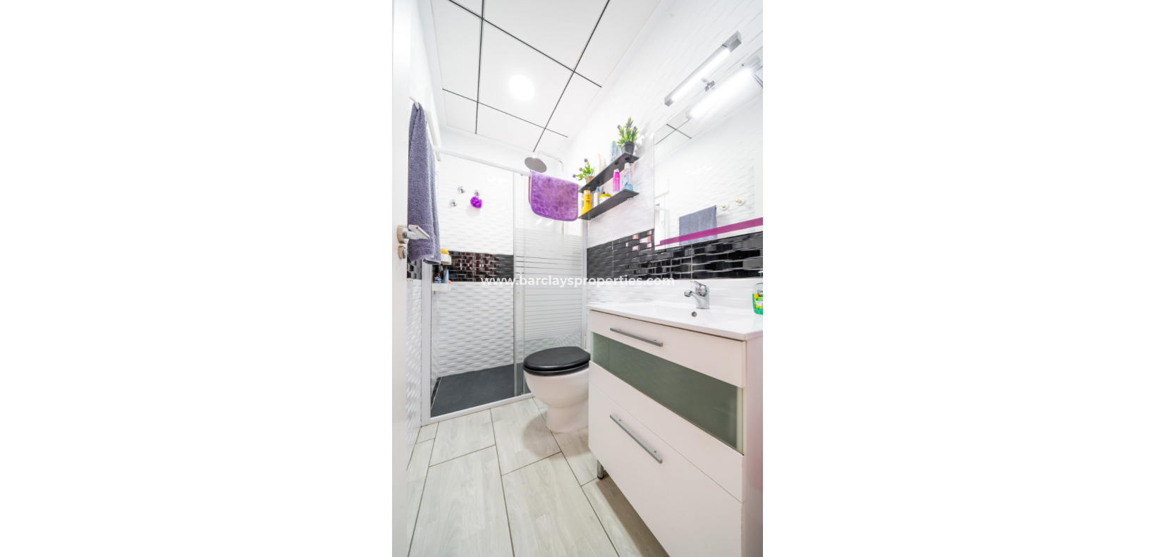 Resale - Detached - Urb. La Marina