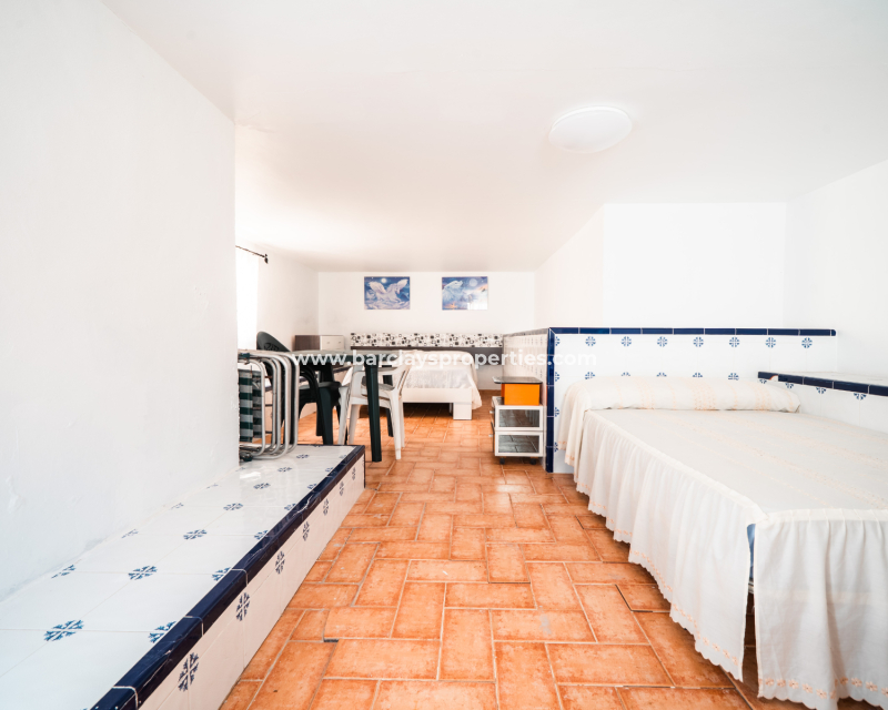 Resale - Detached - Urb. La Marina